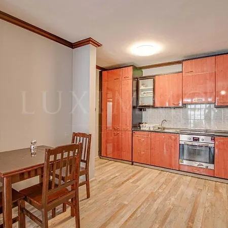 Apartment Bulgarian Champs -Elysees Street Apartment Sofia