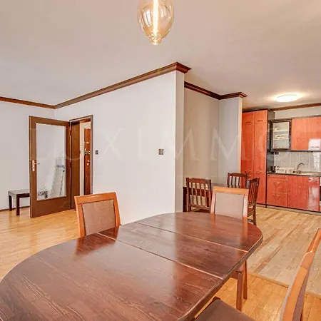 Bulgarian Champs -Elysees Street Apartment Apartment *