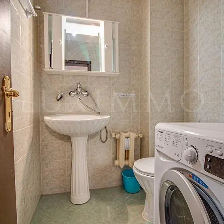Bulgarian Champs -Elysees Street Apartment * София